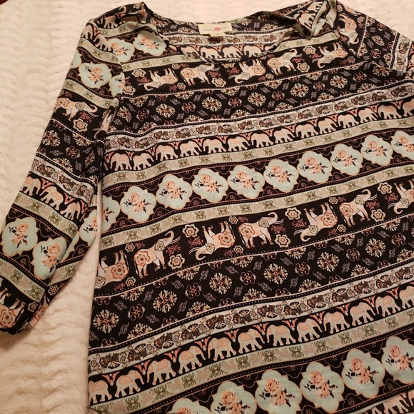 🐘🌹Mandala inspired blouse - Picture 5 of 5